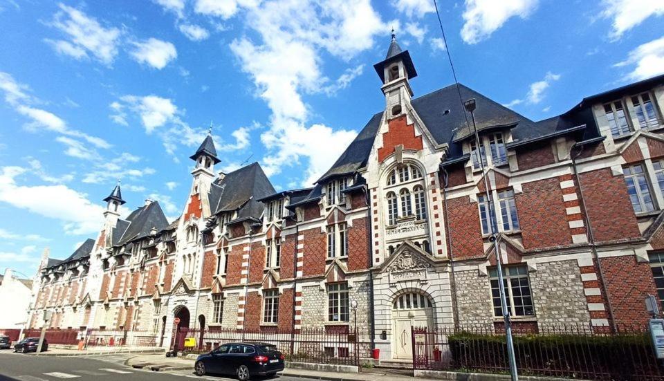 Appartement Hyper Centre De モンタルジ エクステリア 写真